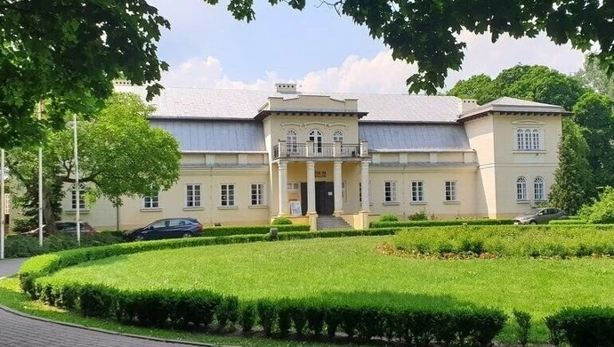 Odkrywamy znane i nieznane - Dwór Olszewskich w Bełchatowie