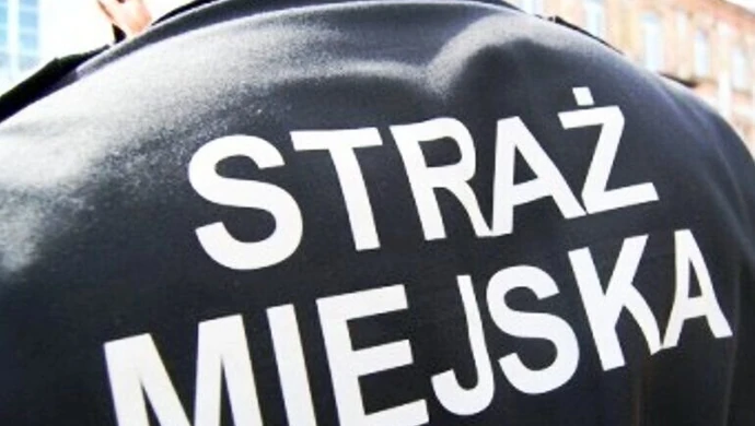 Pijany rzucał krzesłami. Miał przy sobie dopalacze