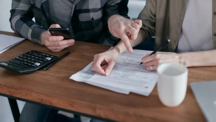 Pożyczka ratalna dla zadłużonych - do kogo jest skierowana oferta?