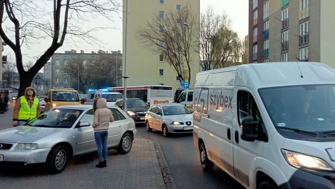 Zderzenie na Sienkiewicza w Piotrkowie