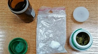 43-latek odpowie za posiadanie narkotyków