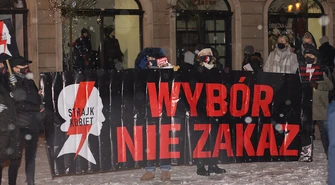 Piotrkowski Strajk Kobiet: Grzeczne już byłyśmy!