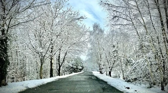 Tristan i Gizela nadciągają nad Polskę. IMGW ostrzega przed intensywnymi opadami śniegu