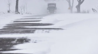 Synoptyk IMGW: spadnie mniej śniegu; opady głównie na północnym wschodzie