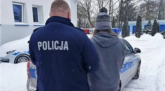 Pijana i poszukiwana w rękach policjantów