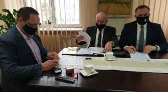 Firma przebuduje 4 odcinki dróg powiatowych