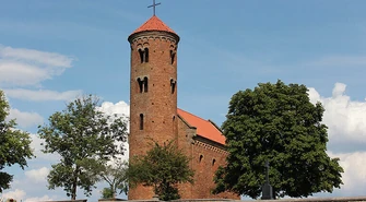 Odkrywamy znane i nieznane &#8211; Filmowy kościół w Inowłodzu