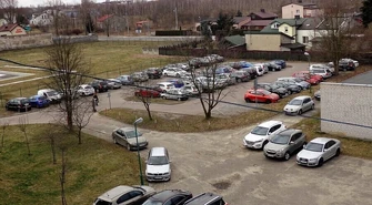 Więcej pojazdów zaparkuje przy szpitalu