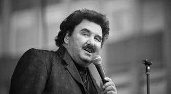 Miałem zostać marynarzem, a zostałem piosenkarzem