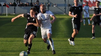 Polonia przegrywa z liderem rozgrywek