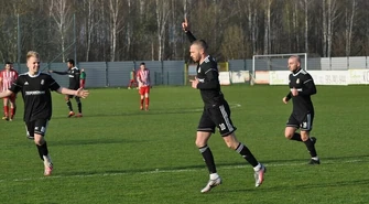 Polonia wygrywa z Ceramiką Opoczno