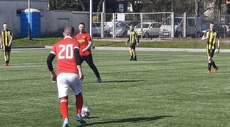 Grad goli w lidze piłkarzy-amatorów