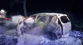 W gminie Gorzkowice doszczętnie spłonął samochód