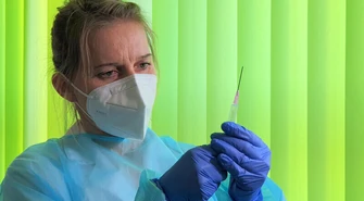 Okazja na przyjęcie jednodawkowej szczepionki. W ten weekend w Piotrkowie stanie mobilny punkt