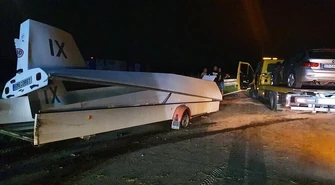 Pięć aut zderzyło się na S8. Jeden z nich przewoził szybowiec