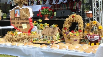 Gminny konkurs na najładniejszy wieniec dożynkowy