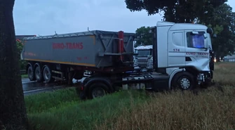 Dwie osoby w szpitalu i całkowicie zablokowana DK12