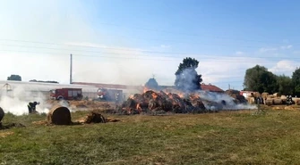 Pożar balotów słomy w gminie Grabica