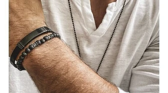 Bransoletki męskie z grawerem – biżuteria, która podkreśli indywidualny styl