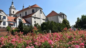 Plac Niepodległości w pełnej krasie