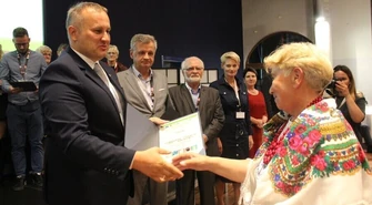 Ser, krówka konopna i miód z bakaliami &#8211; produkty prosto z serca