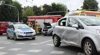 Wypadek w centrum Piotrkowa. Tworzą się olbrzymie korki