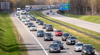 Eksperci: system kontroli prędkości w autach zwiększy ich ceny i wysokość składek ubezpieczeniowych