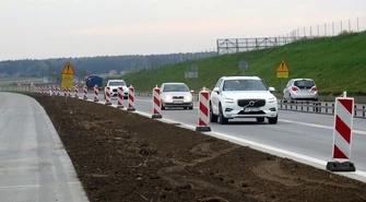 A1 między Piotrkowem a Tuszynem na finiszu