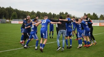 Poloniści wracają na pozycję wicelidera