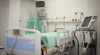 Covid-19 w szpitalu na Rakowskiej - zamknięto oddział wewnętrzny