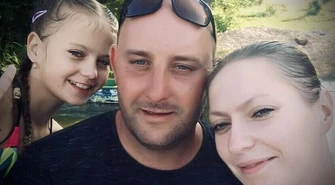 Pomagają Łukaszowi stanąć na nogi