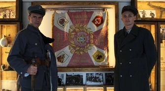 Liczni odwiedzający na otwarciu Ignitorium, czyli odnowionej sali pamięci AK