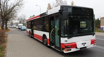Autobus MZK zderzył się z osobówką