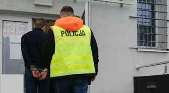 Policjanci z Piotrkowa złapali włamywacza... we Wrocławiu