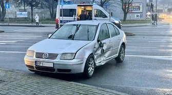 Wypadek w centrum Piotrkowa. Jedna osoba w szpitalu