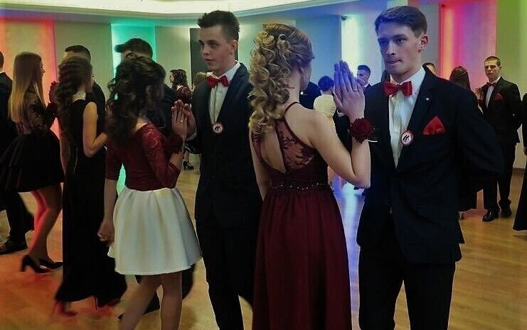 Studniówki w Piotrkowie Tak choć nie wszędzie