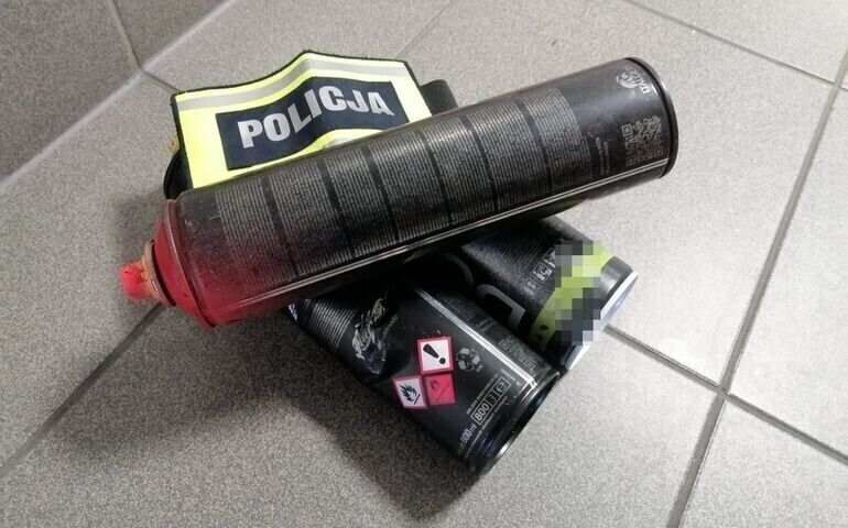Grafficiarze zatrzymani przez policjanta po służbie