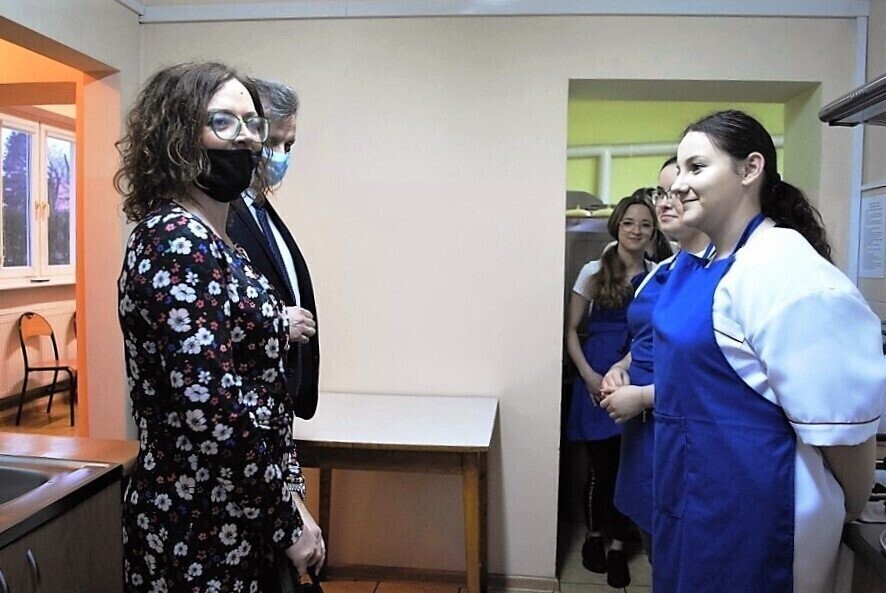 Uczniowie tworzą kulinarne dzieła sztuki