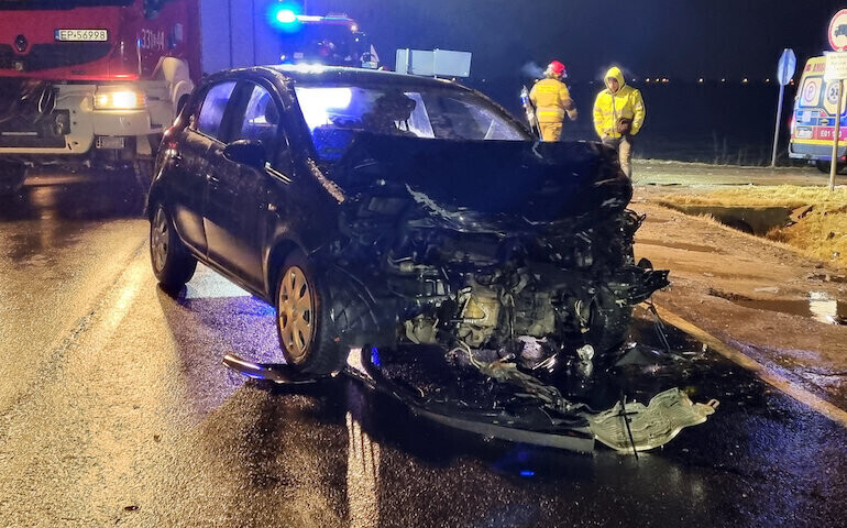 Groźne zderzenie opla z seatem