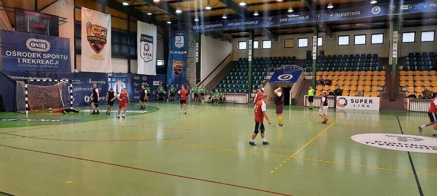 Pierwsza porażka lidera