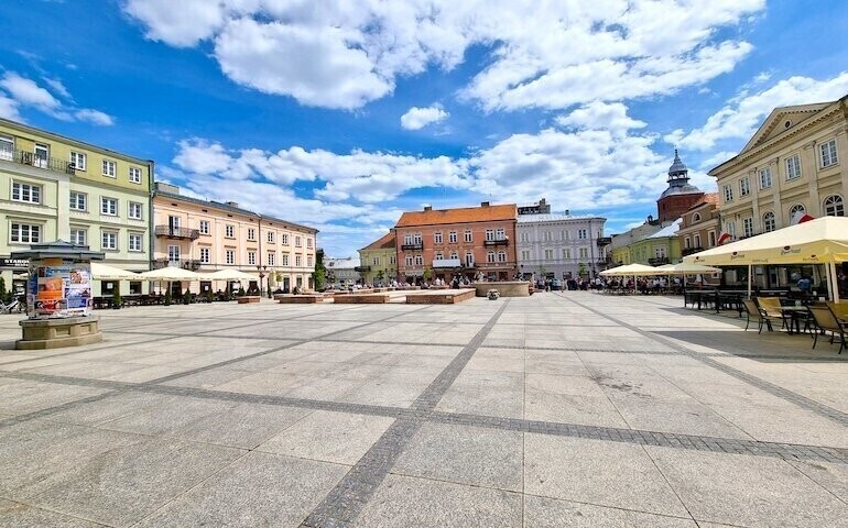 Piotrków zrywa współpracę z Kostromą i Mołodecznem