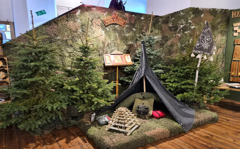 Wystawa poświęcona harcerstwu w piotrkowskim muzeum