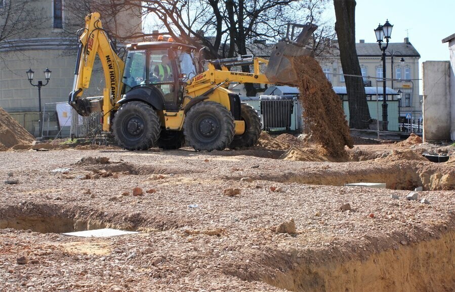 Co dzieje się na byłym dworcu PKS ZDJĘCIA