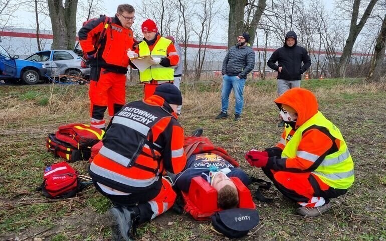 Zderzenie trzech osobówek