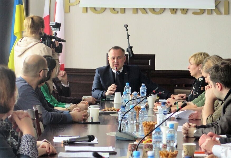 Powstają centra integracji dla uchodźców