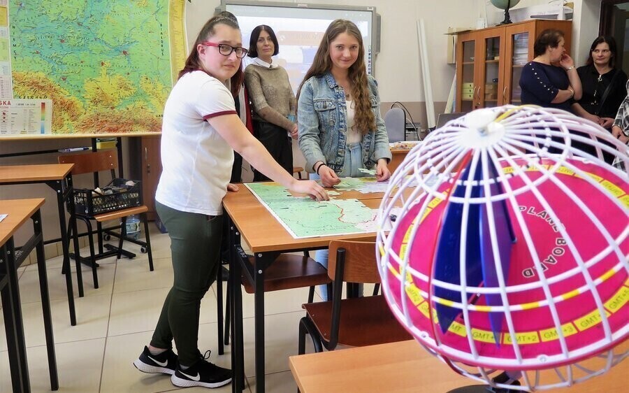 ZSP nr 4 w Piotrkowie zaprasza ósmoklasistów