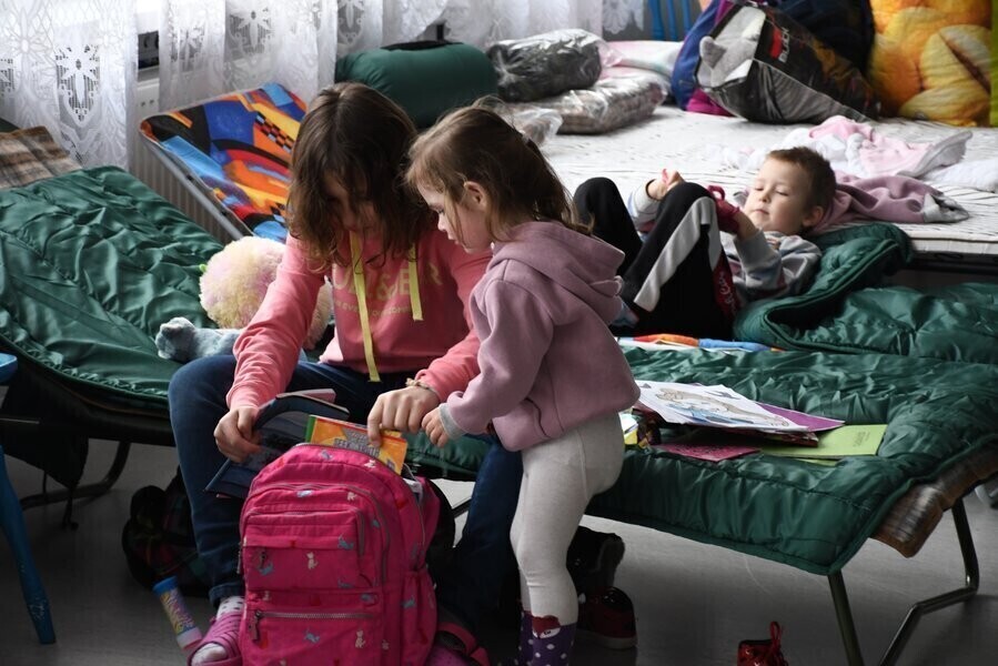 Samorząd Piotrkowa przyjął uchodźców ZDJĘCIA