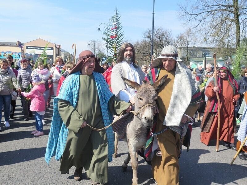 Chrystus wjedzie do Jerozolimy - inscenizacja na Niedzielę Palmową