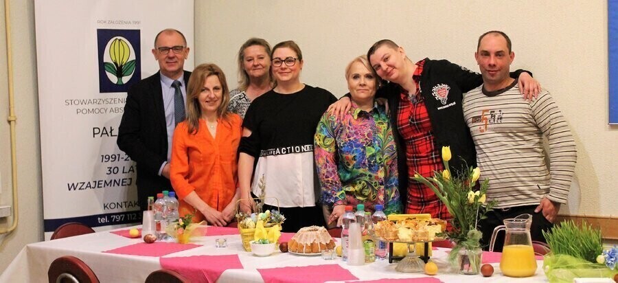 Zaprosili osoby samotne na śniadanie ZDJĘCIA