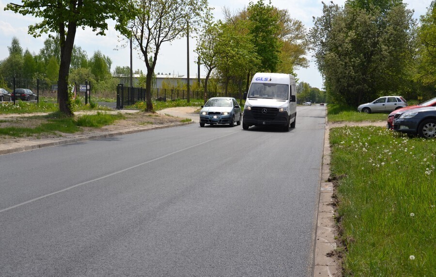 Gładko na Glinianej. Kierowcy już pędzą